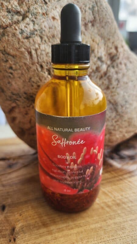 Saffronée